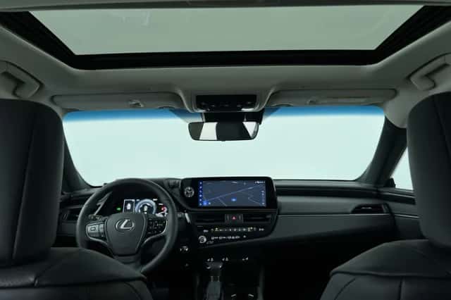 Lexus ES (2025) thumbnail 14