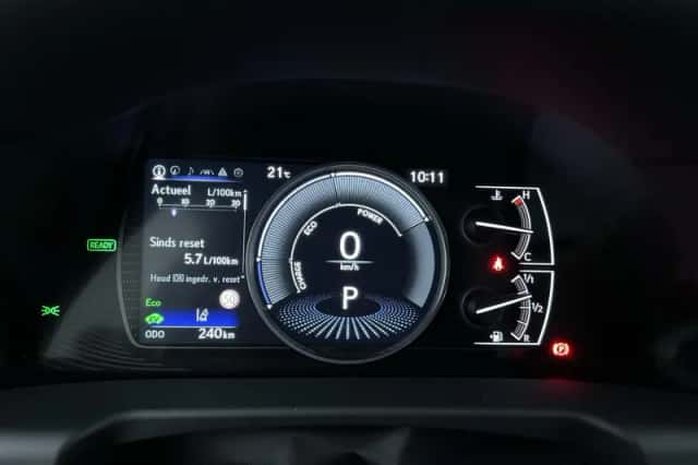 Lexus ES (2025) thumbnail 18