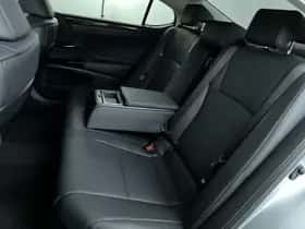 Lexus ES (2025) thumbnail 25