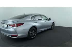 Lexus ES (2025) thumbnail 5