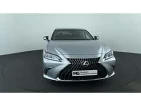 Lexus ES (2025) thumbnail 8