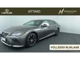 Lexus LS (2022) thumbnail 1