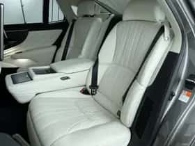 Lexus LS (2022) thumbnail 25
