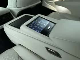Lexus LS (2022) thumbnail 29