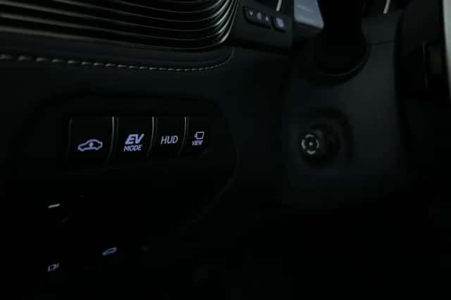 Lexus LS (2022) thumbnail 34