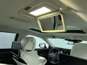 Lexus LS (2022) thumbnail 44