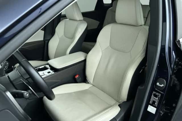 Lexus RX (2023) thumbnail 11
