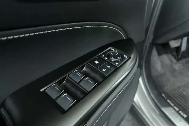 Lexus NX (2022) thumbnail 12