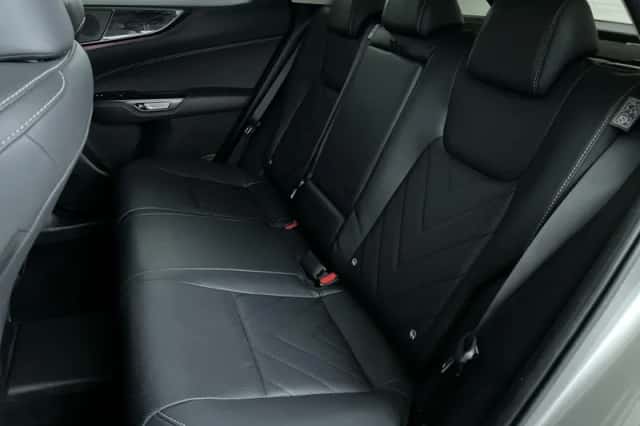 Lexus NX (2022) thumbnail 24
