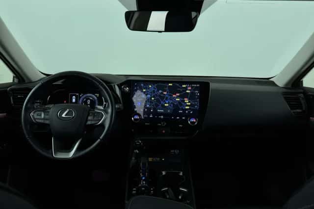 Lexus NX (2022) thumbnail 25