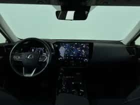 Lexus NX (2022) thumbnail 25