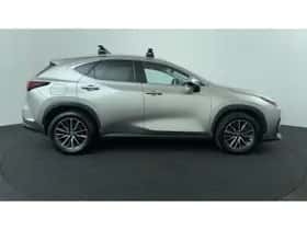 Lexus NX (2022) thumbnail 6
