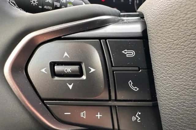 Lexus LBX (2026) thumbnail 6