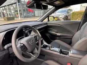 Lexus LBX (2026) thumbnail 8