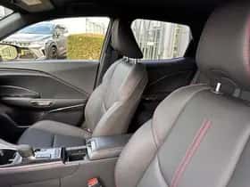 Lexus LBX (2026) thumbnail 9