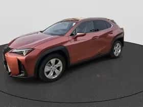 Lexus UX (2025) thumbnail 2