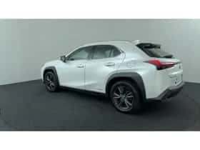 Lexus UX (2019) thumbnail 3