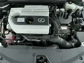 Lexus UX (2019) thumbnail 28