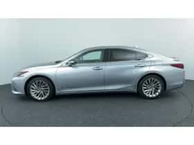 Lexus ES (2022) thumbnail 2