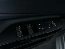 Lexus ES (2022) thumbnail 14