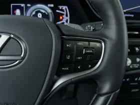 Lexus ES (2022) thumbnail 19