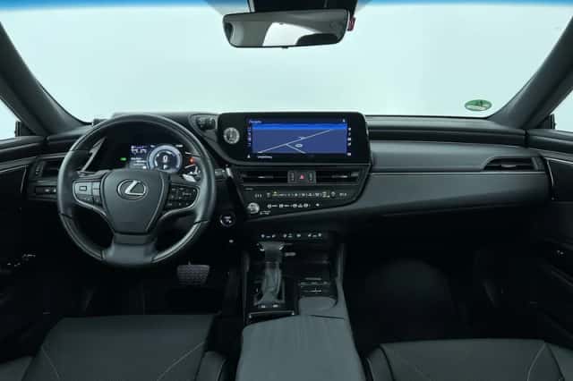 Lexus ES (2022) thumbnail 27