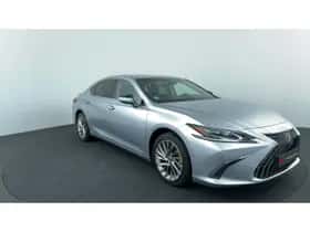 Lexus ES (2022) thumbnail 7