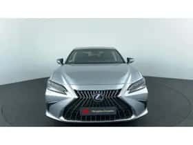 Lexus ES (2022) thumbnail 8