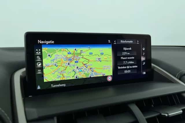 Lexus NX (2018) thumbnail 19