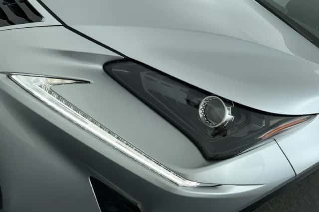 Lexus NX (2018) thumbnail 9