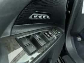 Lexus IS (2009) thumbnail 12
