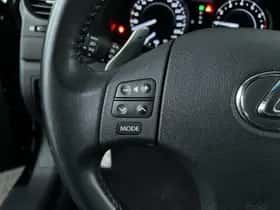 Lexus IS (2009) thumbnail 16