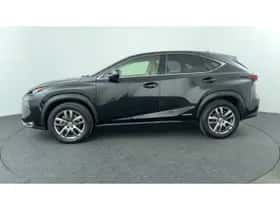 Lexus NX (2016) thumbnail 2