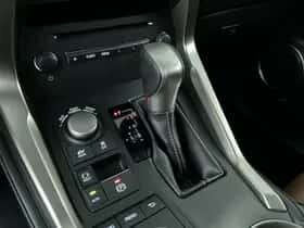 Lexus NX (2016) thumbnail 23