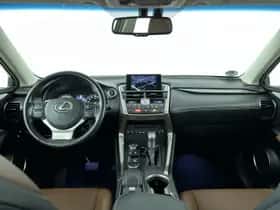 Lexus NX (2016) thumbnail 26
