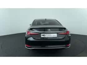 Lexus ES (2024) thumbnail 4