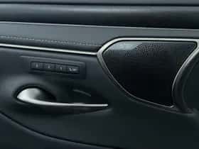 Lexus ES (2024) thumbnail 39