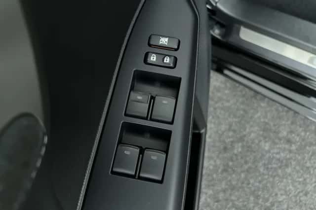 Lexus CT (2015) thumbnail 12