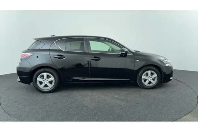 Lexus CT (2015) thumbnail 6