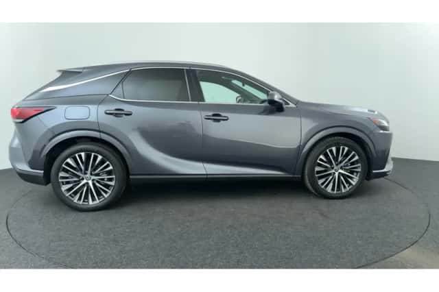 Lexus RX (2023) thumbnail 6