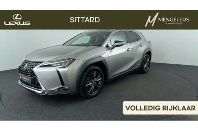 Lexus UX (2020) thumbnail 1