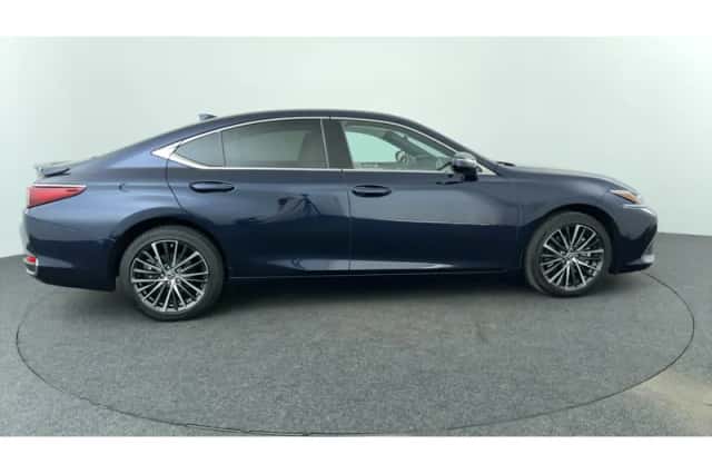 Lexus ES (2026) thumbnail 6