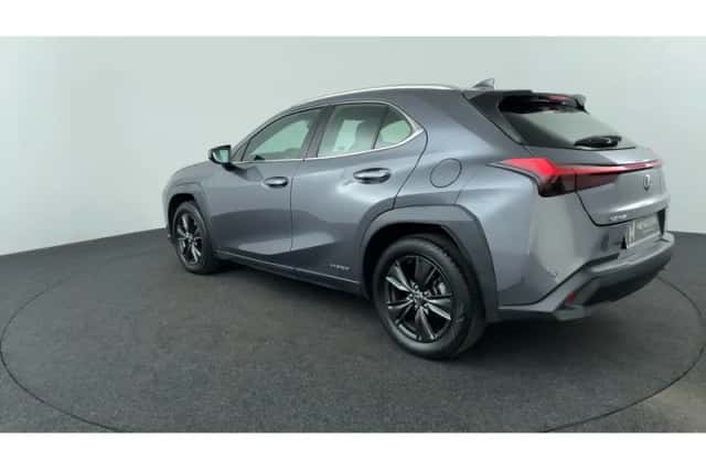 Lexus UX (2020) thumbnail 3