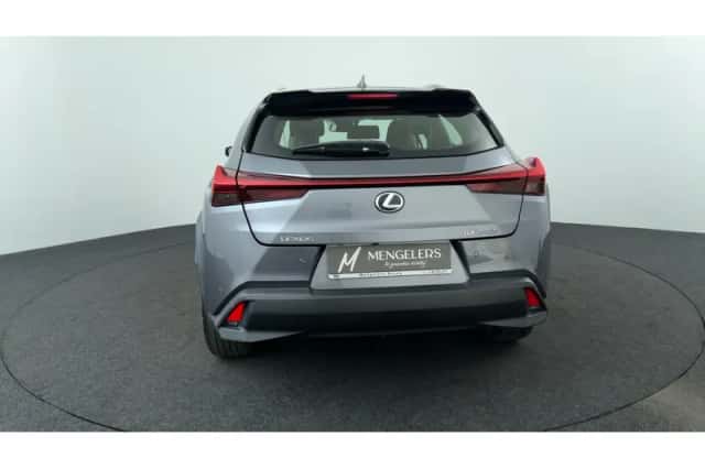 Lexus UX (2020) thumbnail 4