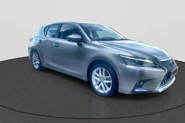 Lexus CT (2018) thumbnail 2