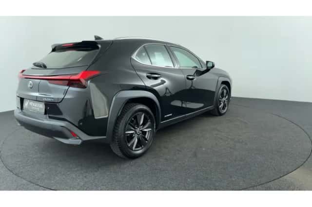 Lexus UX (2020) thumbnail 5