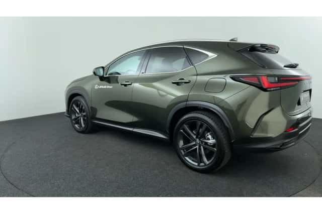 Lexus NX (2026) thumbnail 3