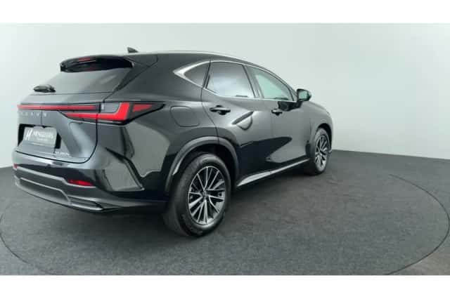 Lexus NX (2026) thumbnail 5