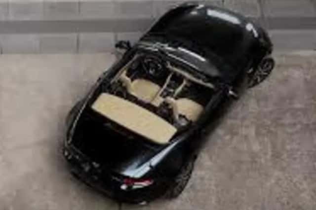 Mazda MX-5 (2025) thumbnail 2
