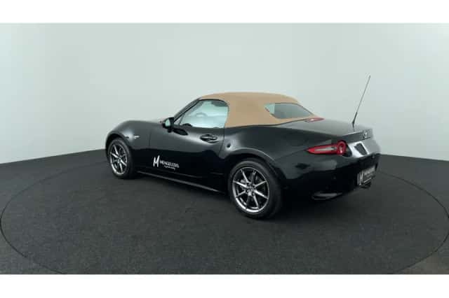Mazda MX-5 (2025) thumbnail 3